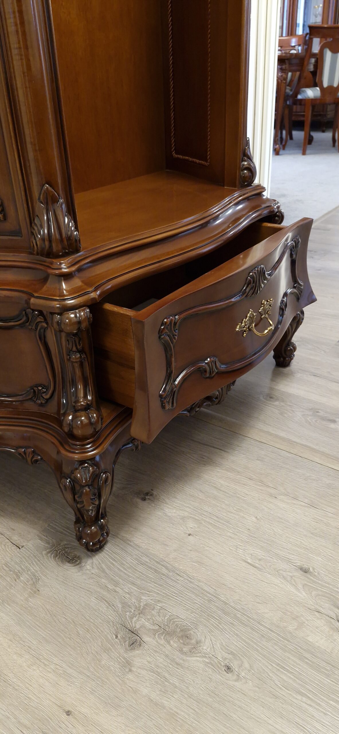 Vesiakova stena CLEOPATRA LUX 3